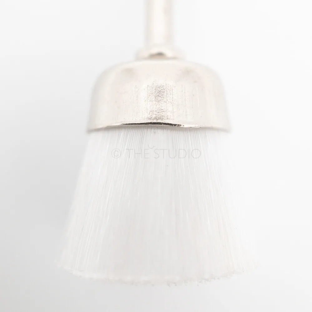 The Studio - Bit - The Dust Buster - White Large