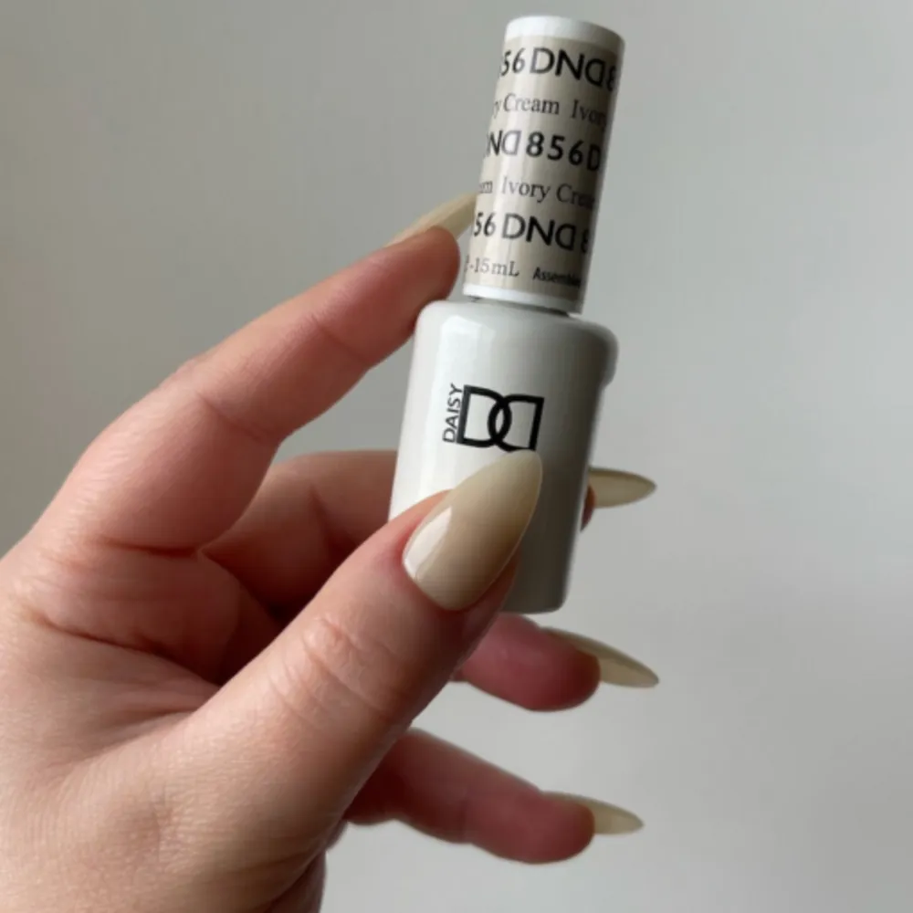 DND - 856 - Ivory Cream - DUO Polish