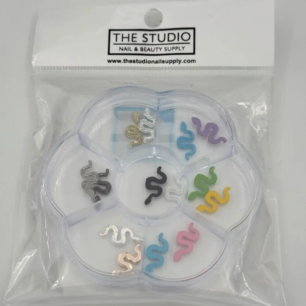 The Studio - Art Pack #457 - Snake Charms - Assorted - 14 ct