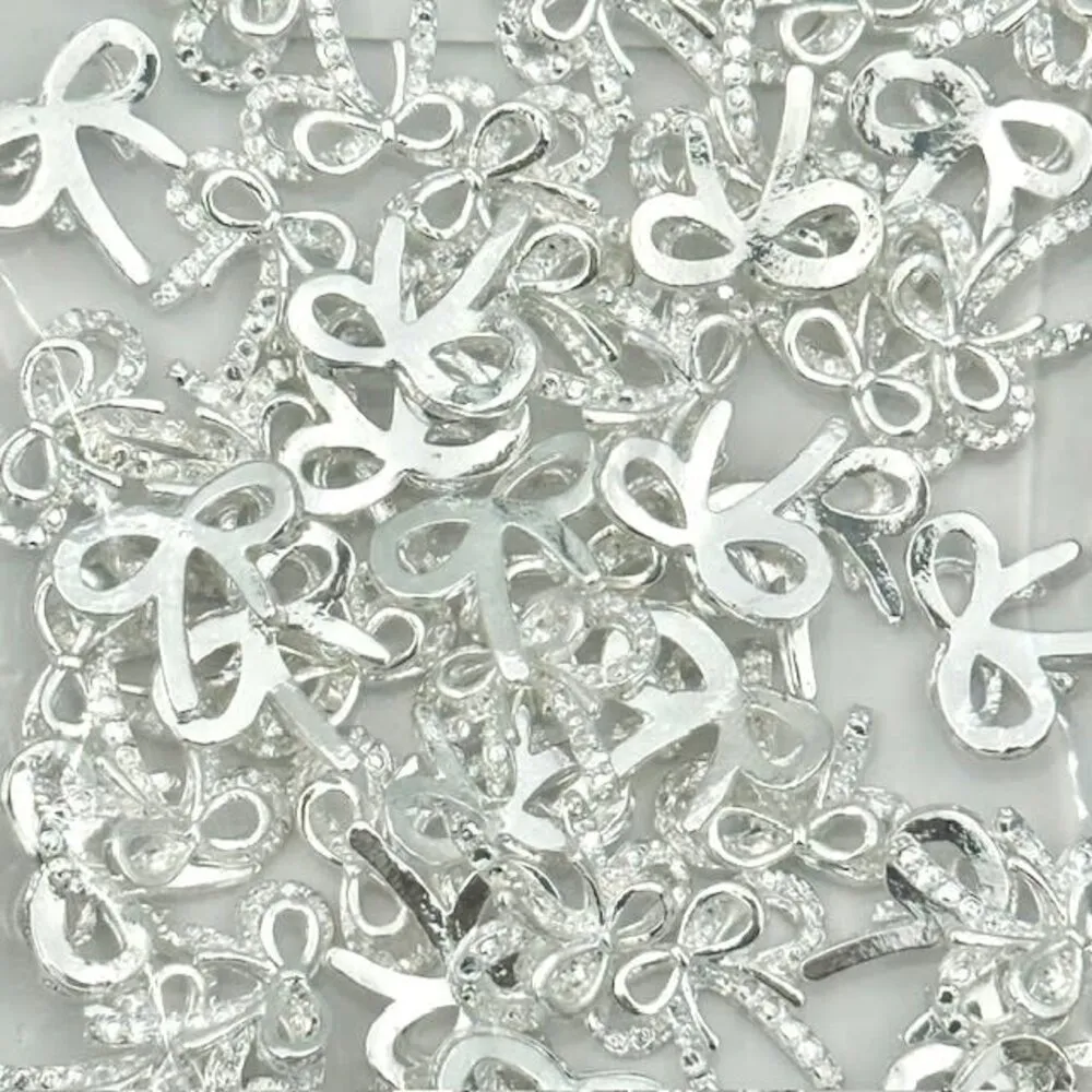 The Studio - Art Pack #596 - Silver Bow Charms