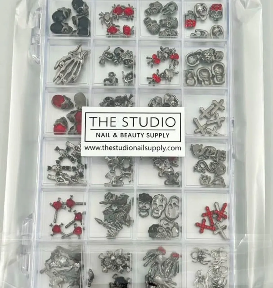 The Studio - Art Pack #616 - Cross, Skulls, Spiders
