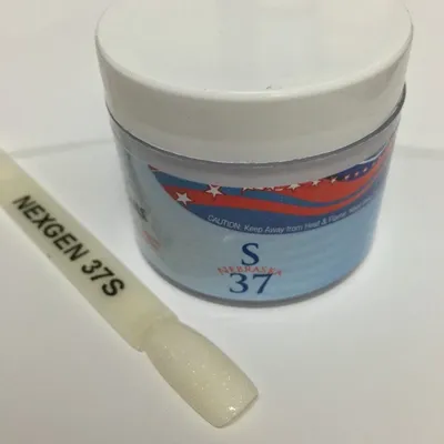 Nails - S37 - Nebraska - 2 oz