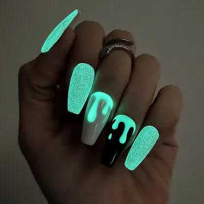 Glow in the Dark - 1 - Nail Art