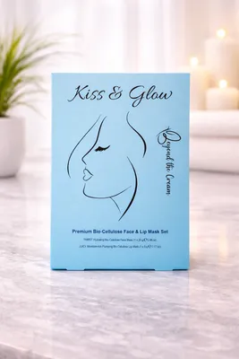 Kiss and Glow Mask Combo